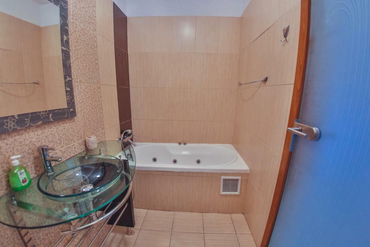 Dream Residence Romantic บูคาเรสต์ ภายนอก รูปภาพ
